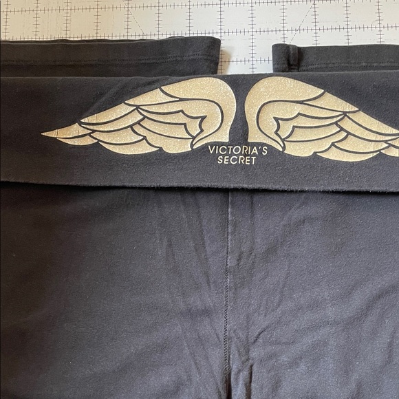 Victoria's Secret Black Fold-Over Waistwing Leggings - Picture 2 of 7